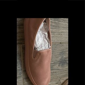 New without tags slip on light pink shoes 206